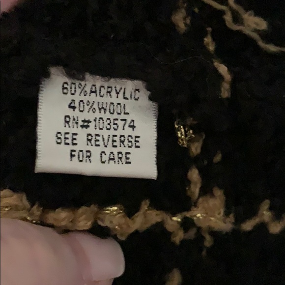 GORGEOUS SWEATER - Picture 6 of 8